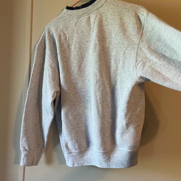 Gray Cat Embroidered Sweatshirt - Picture 2 of 3